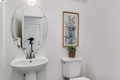 105 Chesapeake Dr, Union City, CA 94587 - Photo 10