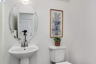 105 Chesapeake Dr, Union City, CA 94587 - Photo 10