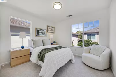 105 Chesapeake Dr, Union City, CA 94587 - Photo 32