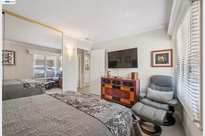 2029 Ptarmigan Dr #2, Walnut Creek, CA 94595 - Photo 26