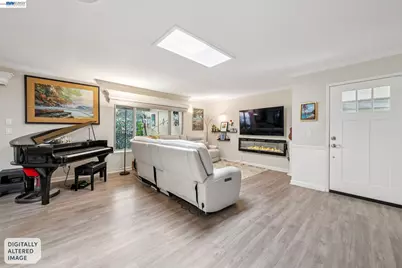 2029 Ptarmigan Dr #2, Walnut Creek, CA 94595 - Photo 8