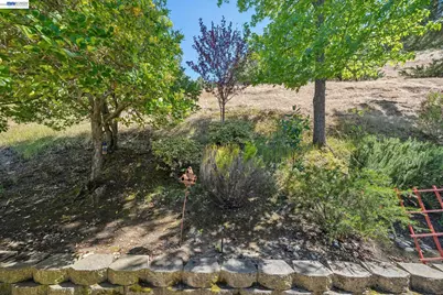 2029 Ptarmigan Dr #2, Walnut Creek, CA 94595 - Photo 44