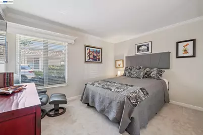 2029 Ptarmigan Dr #2, Walnut Creek, CA 94595 - Photo 24