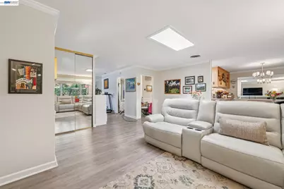2029 Ptarmigan Dr #2, Walnut Creek, CA 94595 - Photo 10