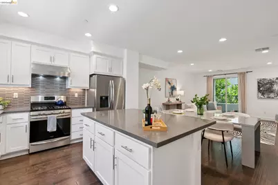 1532 Seawind Dr, Richmond, CA 94804 - Photo 16