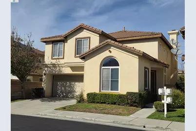 132 Citrine Ct, Gardena, CA 90248 - Photo 1