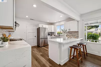 2107 Lessley Ave, Castro Valley, CA 94546 - Photo 14