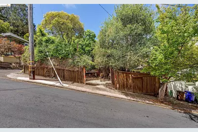 243 Nevada Ave, Richmond, CA 94801 - Photo 4