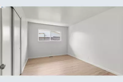 2435 Douglas St, Union City, CA 94587 - Photo 32