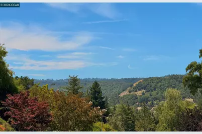 1085 Country Club Drive, Moraga, CA 94556 - Photo 30