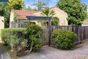 11 Edgecroft Rd, Kensington, CA 94707 - Photo 2