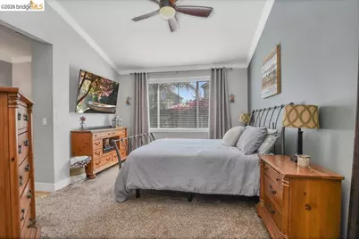 2459 Pacific Grove Ct, Discovery Bay, CA 94505 - Photo 16