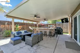 2459 Pacific Grove Ct, Discovery Bay, CA 94505 - Photo 24