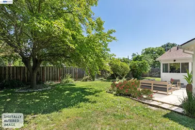 2884 Lyon Circle, Concord, CA 94518 - Photo 6
