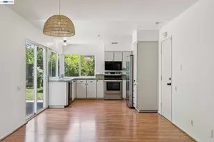 2884 Lyon Cir, Concord, CA 94518 - Photo 14
