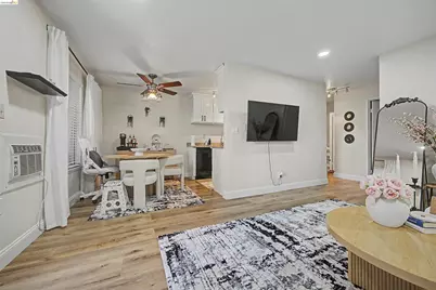 2125 Northwood Circle #H, Concord, CA 94520 - Photo 1
