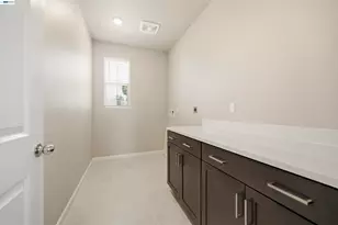 200 De bord Dr, Tracy, CA 95376 - Photo 48