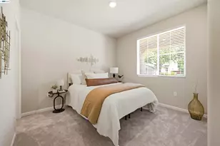 200 De bord Dr, Tracy, CA 95376 - Photo 36