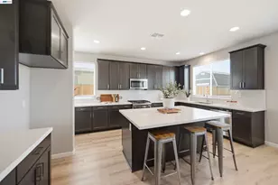 200 De bord Dr, Tracy, CA 95376 - Photo 10