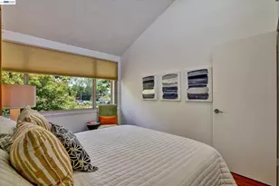 1175 Island Dr, Alameda, CA 94502 - Photo 20