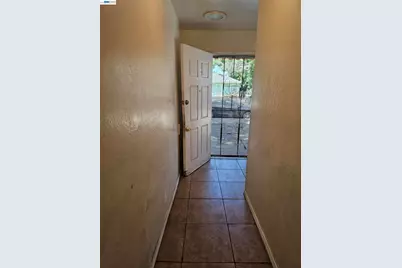2338 Dumbarton Ave, East Palo Alto, CA 94303 - Photo 8