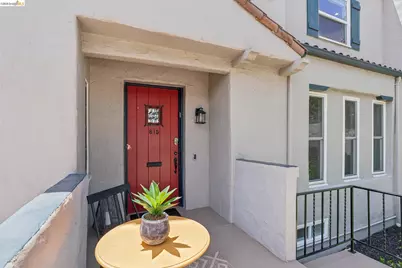 815 Portal Ave, Oakland, CA 94610 - Photo 2