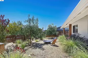 824 Alden Ln, Livermore, CA 94550 - Photo 4