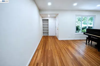 2337 Bentley Ct, Castro Valley, CA 94546 - Photo 8