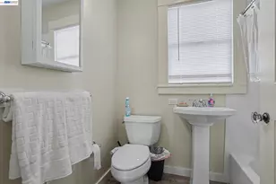 301 Lincoln Ave, Alameda, CA 94501 - Photo 36