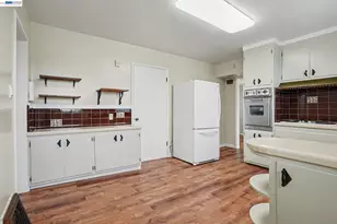 301 Lincoln Ave, Alameda, CA 94501 - Photo 12