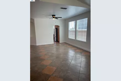 2432 Tennis Ln, Tracy, CA 95377 - Photo 6