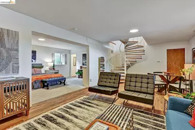 585 Crestmont Dr, Oakland, CA 94619 - Photo 42