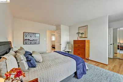 585 Crestmont Dr, Oakland, CA 94619 - Photo 32