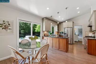 247 Corliss Dr, Moraga, CA 94556 - Photo 14
