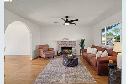 4630 Burgundy Dr, Oakley, CA 94561 - Photo 4