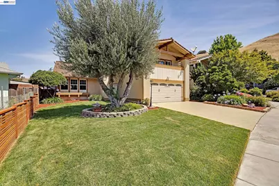 250 Melendez Avenue, Fremont, CA 94539 - Photo 2