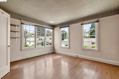 617 Boulevard Way, Oakland, CA 94610 - Photo 26