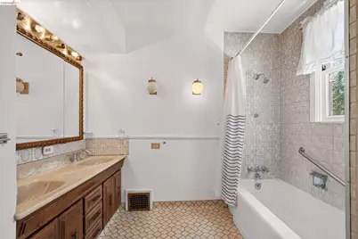 617 Boulevard Way, Oakland, CA 94610 - Photo 28