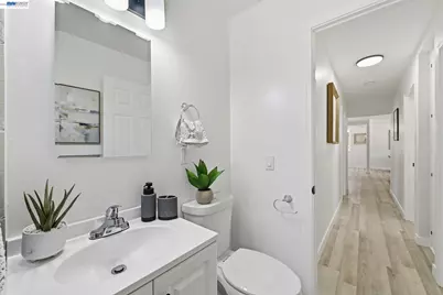 31070 Meadowbrook Ave, Hayward, CA 94544 - Photo 28