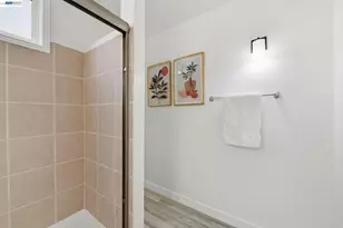 31070 Meadowbrook Ave, Hayward, CA 94544 - Photo 30