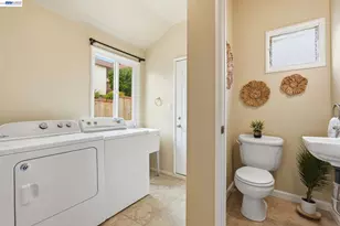 6505 Blake St, El Cerrito, CA 94530 - Photo 12