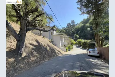 7243 Thorndale Drive, Oakland, CA 94611 - Photo 8