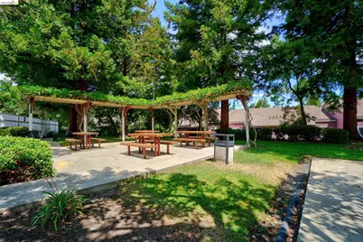 2728 Harvest Ln, Antioch, CA 94531 - Photo 38