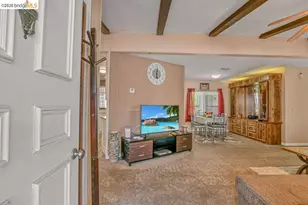 263 Coral Dr, Pittsburg, CA 94565 - Photo 6