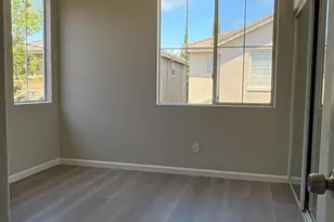 439 Kent Dr, Mountain View, CA 94043 - Photo 12