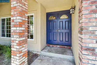 410 Oakbreeze Ct, Martinez, CA 94553 - Photo 4