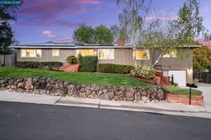 102 Hillcrest Dr, Orinda, CA 94563 - Photo 32