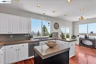 2433 Fox Ridge Dr, Castro Valley, CA 94546 - Photo 30