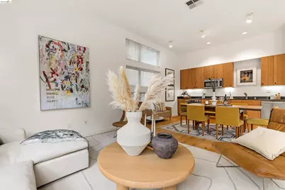 21 Covent Ln, Oakland, CA 94608 - Photo 12