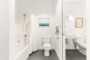 21 Covent Ln, Oakland, CA 94608 - Photo 22